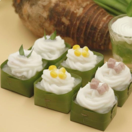 Tako / Thai Pudding with Coconut Topping